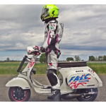 Pilota Vezzola Alessandro vespa drag equipaggiata materiale ufficiale Falc Racing  Aprilia  rotax